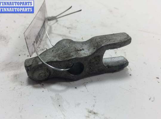 купить Скоба (кронштейн) крепления форсунки на Opel Zafira B (2004-2014)