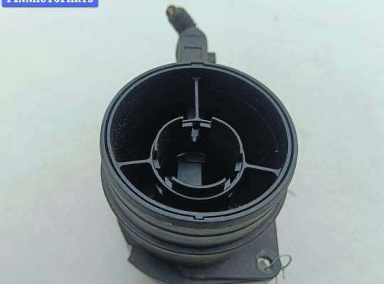 купить Расходомер (измеритель потока воздуха) на Volkswagen Passat B5+ (GP)