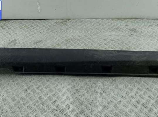 купить Накладка на порог наружная левая на Ford Focus III (2011-2018)