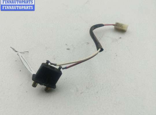 купить Выключатель концевой (концевик) на Mercedes Vito-1 W638 (1996-2003)