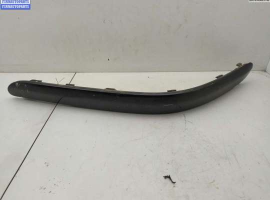 Молдинг бампера переднего MB1488183 на Mercedes C-Class W203 (2000-2006)