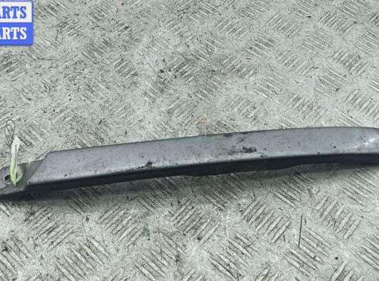 купить Ус под фару левый на Audi 100 C4 (1991-1994)