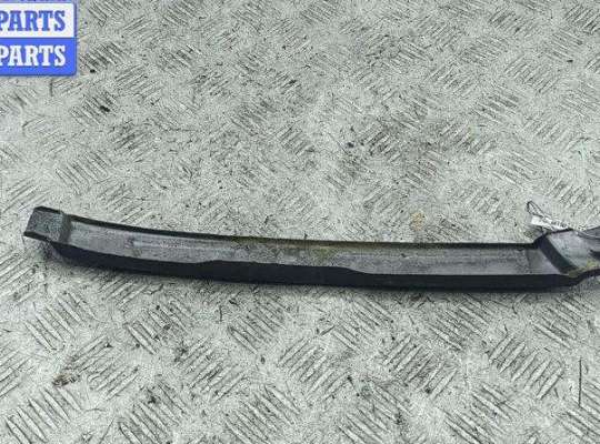 купить Ус под фару левый на Audi 100 C4 (1991-1994)