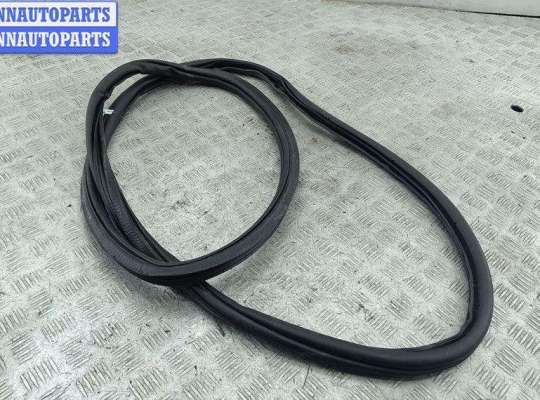 купить Уплотнитель двери передней левой на Skoda Octavia mk3 (A7 5E) 2013-2020