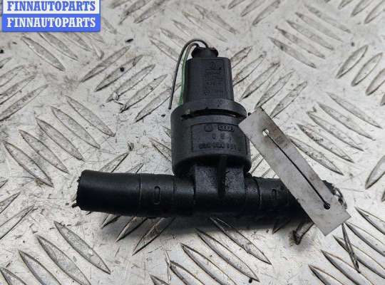 купить Датчик температуры на Volkswagen Passat B5