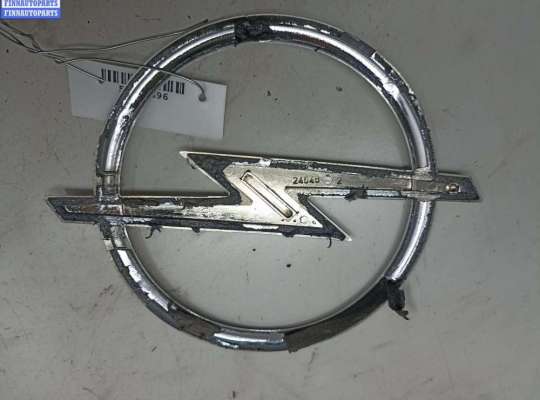 Эмблема (значок) на Opel Zafira B