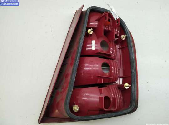 купить Фонарь задний левый на Skoda Fabia mk1 (6Y)