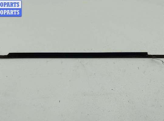 купить Молдинг стекла двери задней правой наружный на Renault Scenic I (1996-2003)