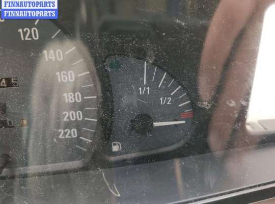 Щиток приборов на Opel Omega B