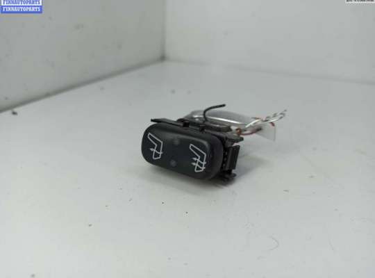Кнопка обогрева сидений MB1501682 на Mercedes M-Class ML W163 (1998-2004)