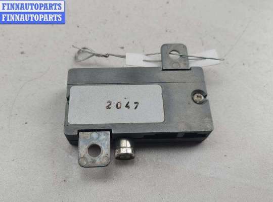 купить Усилитель антенны на Volkswagen Passat B3