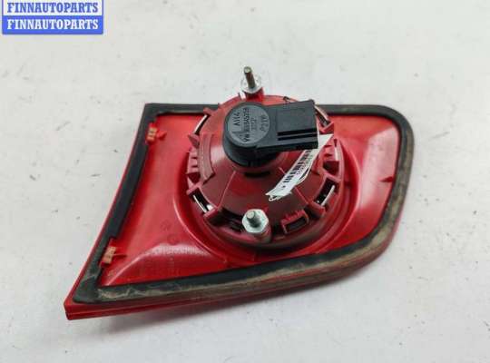 купить Фонарь крышки багажника левый на Volkswagen Passat B6