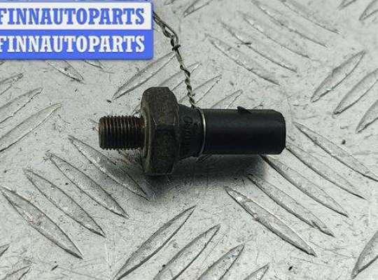 купить Датчик давления масла на Volkswagen Passat B5