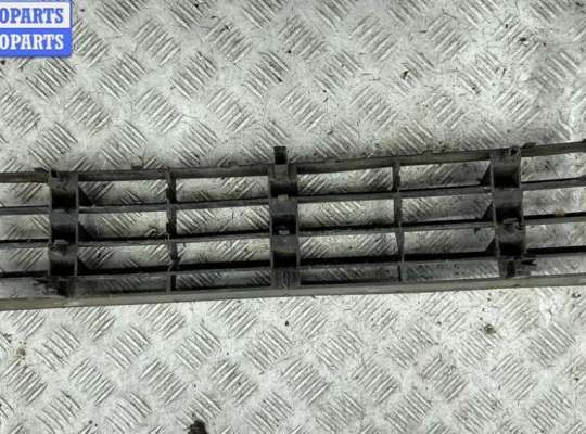 купить Решётка (заглушка) в бампер на Audi A6 C5 (1997-2005)