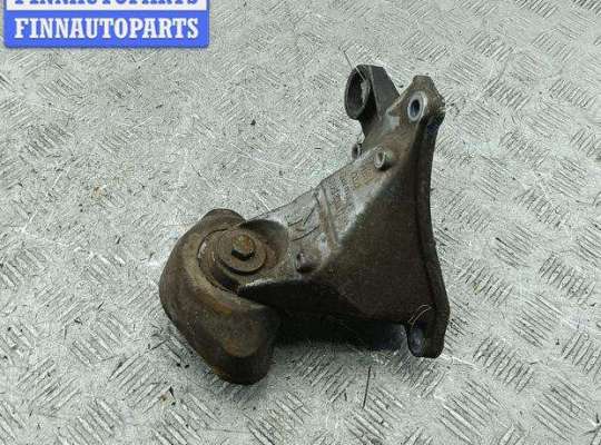 купить Кронштейн КПП опорный на Volkswagen Passat B5