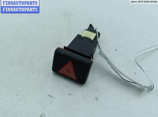 Кнопка аварийной сигнализации (аварийки) AU1547174 на Audi A4 B6 (2001-2004)