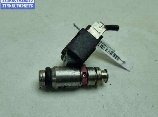 Форсунка топливная на Volkswagen Golf IV (1J)
