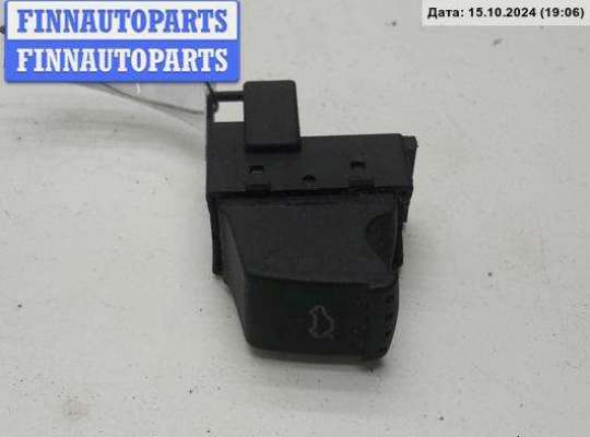купить Кнопка открывания багажника на Skoda Superb mk1 (B5)