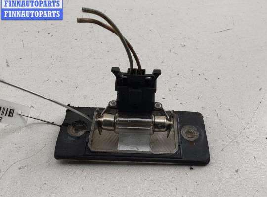 Планка подсветки номера на Volkswagen Passat B5+ (3B, GP)