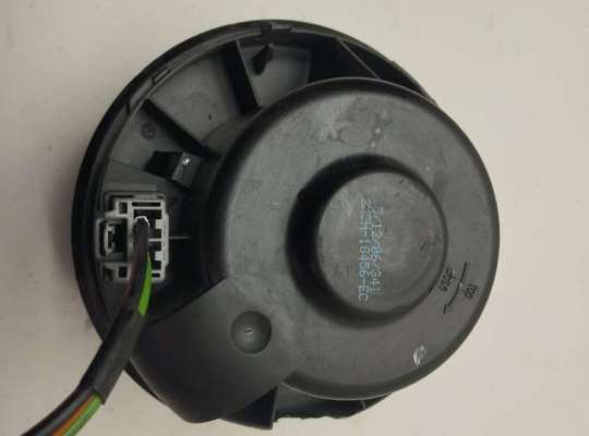 купить Двигатель отопителя (моторчик печки) на Ford Focus II (2004-2011)