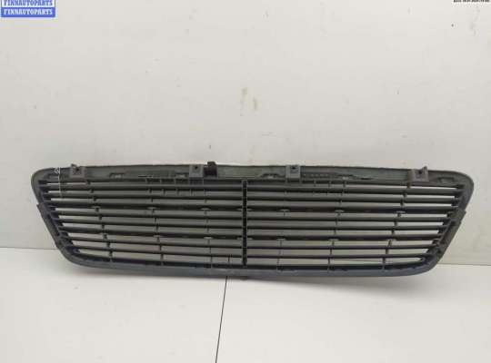 купить Решетка радиатора на Mercedes C-Class W203 (2000-2006)