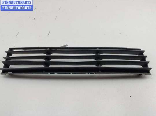 купить Решётка (заглушка) в бампер на Volkswagen Passat B5+ (GP)