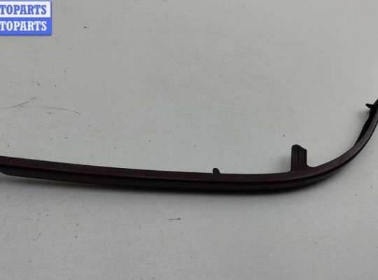 Ус под фару правый AU1717676 на Audi 80 B4 (1991-1996)