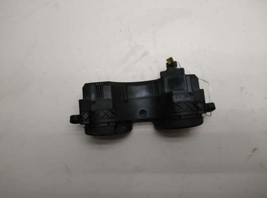 Кнопка обогрева заднего стекла FO1295807 на Ford Focus I (1998-2005)