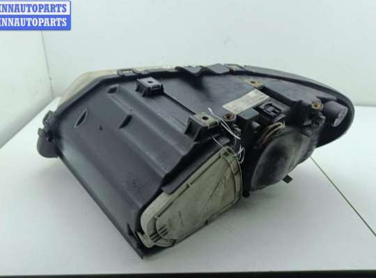 купить Фара правая на Chrysler Voyager (2001-2007)