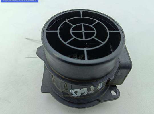 купить Расходомер (измеритель потока воздуха) на Mercedes E-Class W210 (1995-2002)