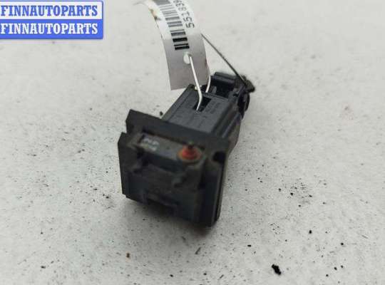 купить Кнопка открывания багажника на Peugeot 206