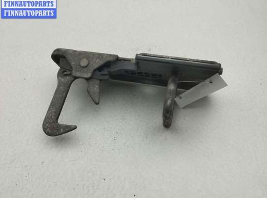 купить Замок капота на Volkswagen Golf-6