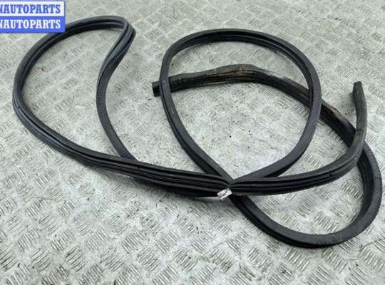 купить Уплотнитель двери передней правой на Ford Transit (2000-2006)