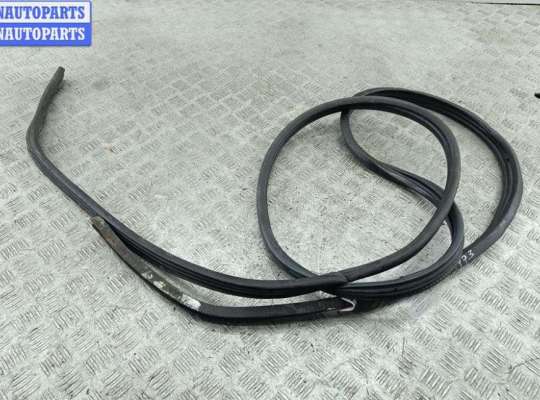 купить Уплотнитель двери передней правой на Ford Transit (2000-2006)