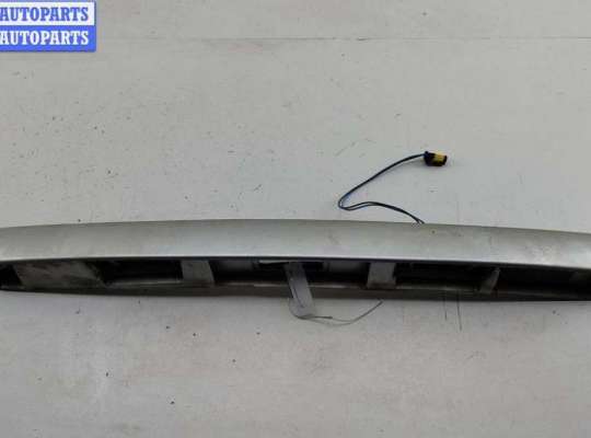 купить Накладка подсветки номера на Renault Megane II (2002-2008)