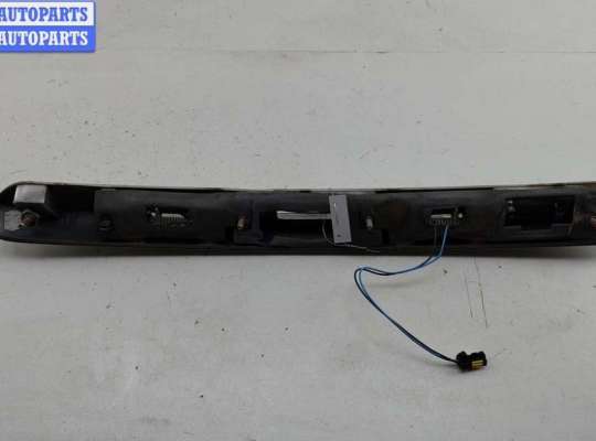 купить Накладка подсветки номера на Renault Megane II (2002-2008)