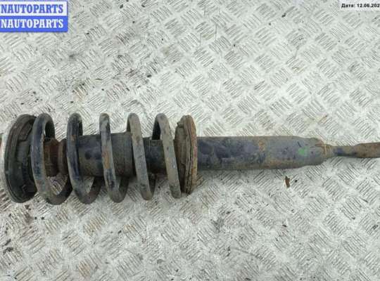 Стойка подвески передняя левая VG2366975 на Volkswagen Passat B5+ (GP)