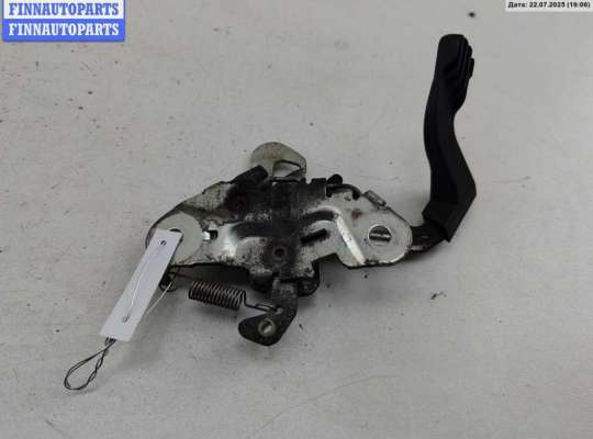 Замок капота на Peugeot 207
