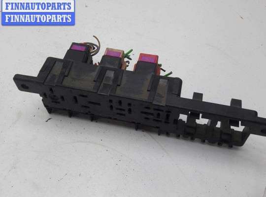 купить Блок предохранителей на Volkswagen Passat B5