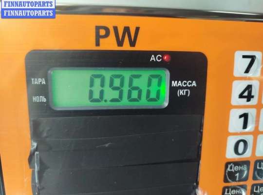 купить Накладка декоративная на двигатель на Volkswagen Passat B6