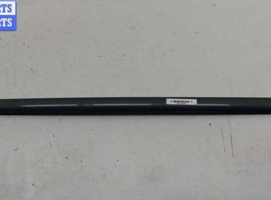 купить Молдинг двери задней правой на Ford Mondeo III (2000-2007)