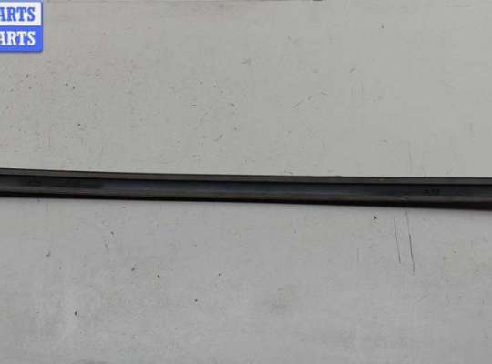 купить Молдинг двери задней правой на Ford Mondeo III (2000-2007)