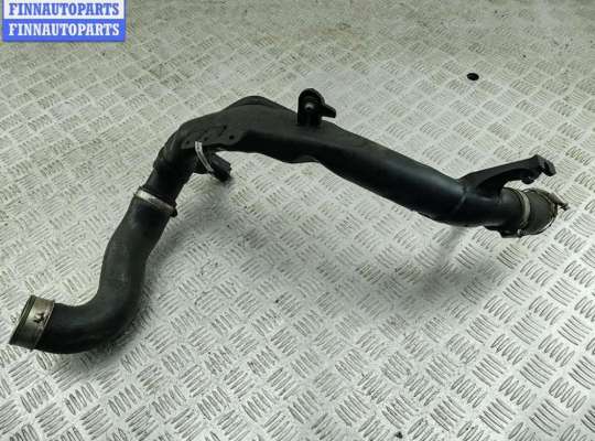 Патрубок интеркулера VG2612971 на Volkswagen Passat B6