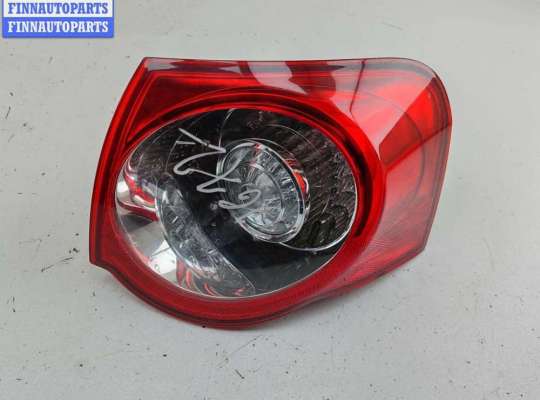 Фонарь задний правый VG2740509 на Volkswagen Passat B6