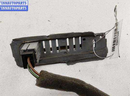 Планка подсветки номера на Opel Zafira A