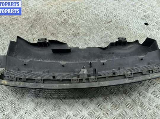 купить Решетка радиатора на Ford Focus II (2004-2011)