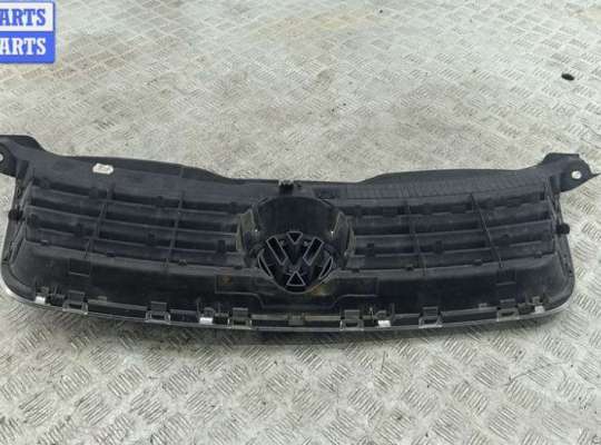 купить Решетка радиатора на Volkswagen Passat B5+ (GP)