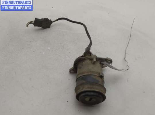 купить Кнопка открывания багажника на Audi A6 C4 (1994-1997)