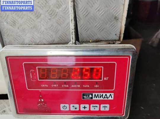 купить Обшивка двери передней правой (дверная карта) на Ford Mondeo III (2000-2007)