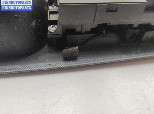 купить Блок кнопок управления стеклоподъемниками на Volkswagen Passat B5